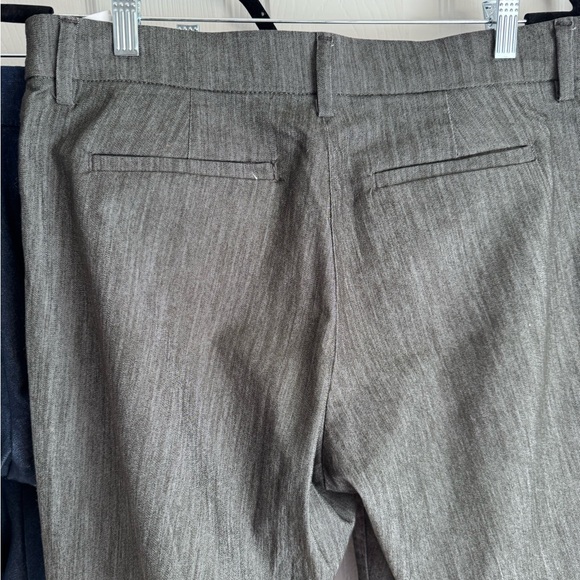 Lee Women’s Regular Fit Mid-Rise Flex Motion Trousers Bundle - Picture 9 of 12